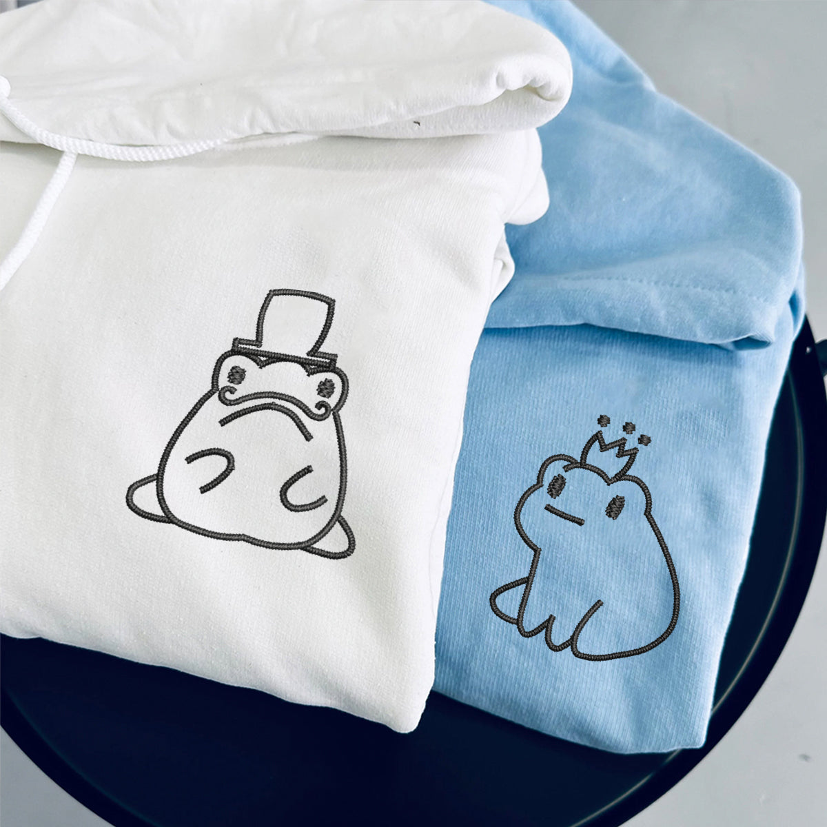 Custom Embroidered Frog King and Queen Matching Hoodies for Couples